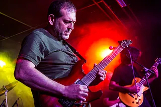 Lacambra Guitar School guitarrista